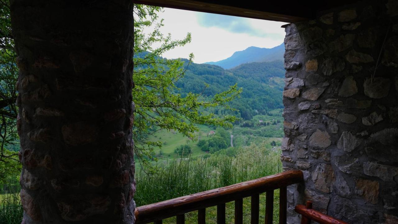 Fern Farm Eco Resort Мойковац Экстерьер фото