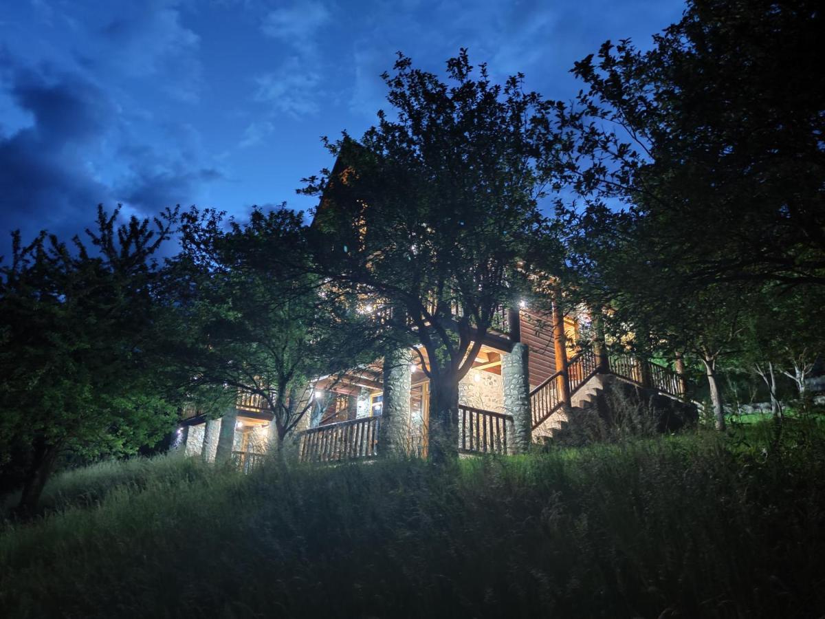 Fern Farm Eco Resort Мойковац Экстерьер фото